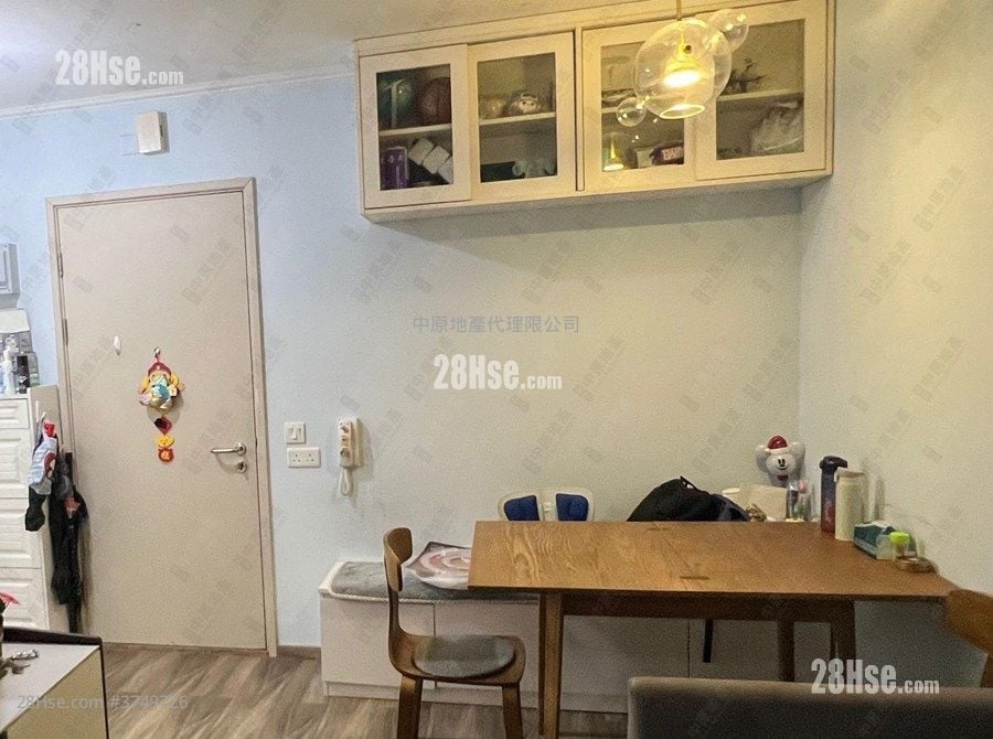 Ping Yan Court Sell 2 Bedrooms 380 ft²