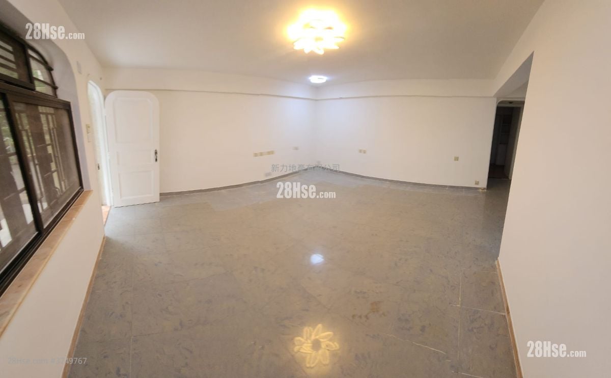 Tai Wai New Village Sell 3 Bedrooms , 1 Bathroom