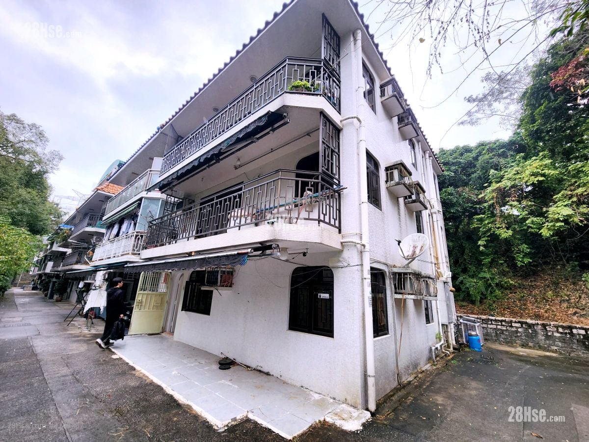 Tai Wai New Village Sell 3 Bedrooms , 1 Bathroom