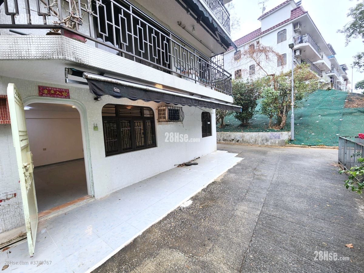 Tai Wai New Village Sell 3 Bedrooms , 1 Bathroom