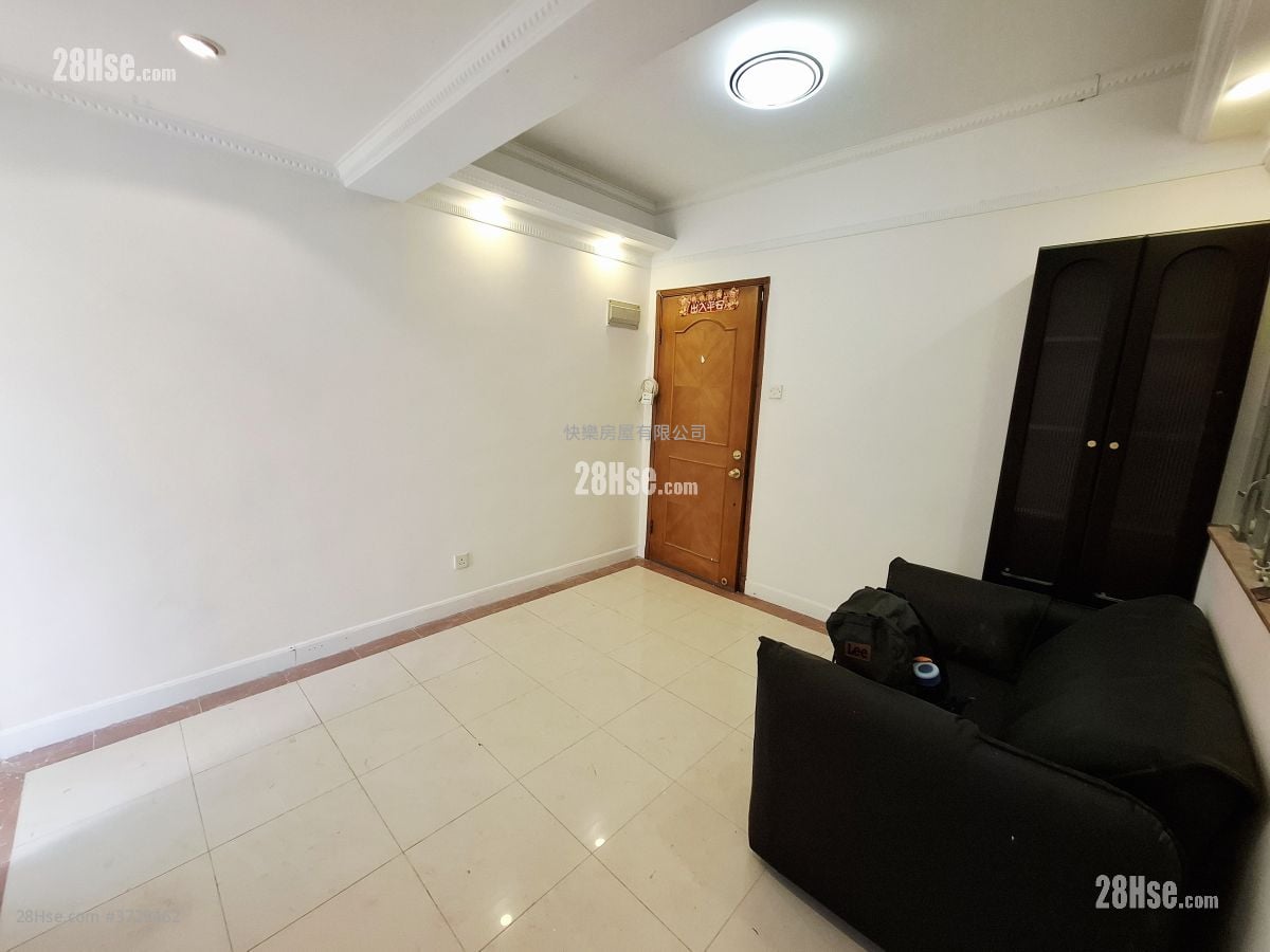 Lai Luen Building Rental 2 Bedrooms , 1 Bathroom 302 ft²