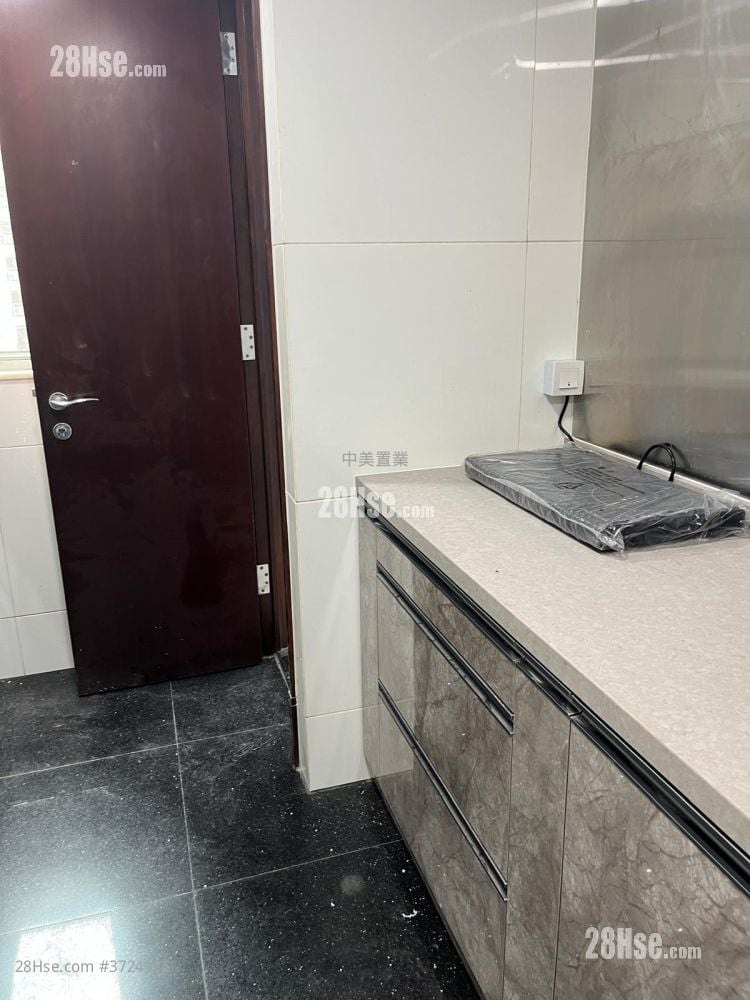 名门 租盘 3 房 , 2 浴室 867 平方尺