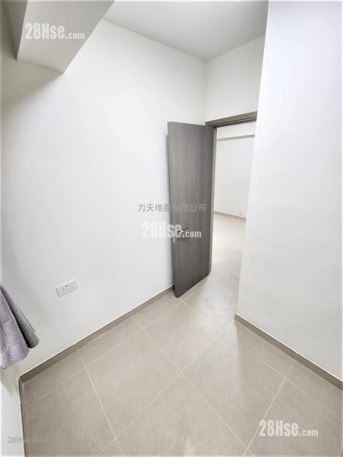 Garden Rivera Sell 2 Bedrooms , 1 Bathroom 242 ft²