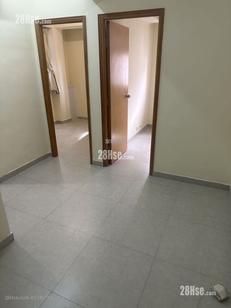 德仁大廈 售盤 2 房 , 1 浴室 302 平方呎