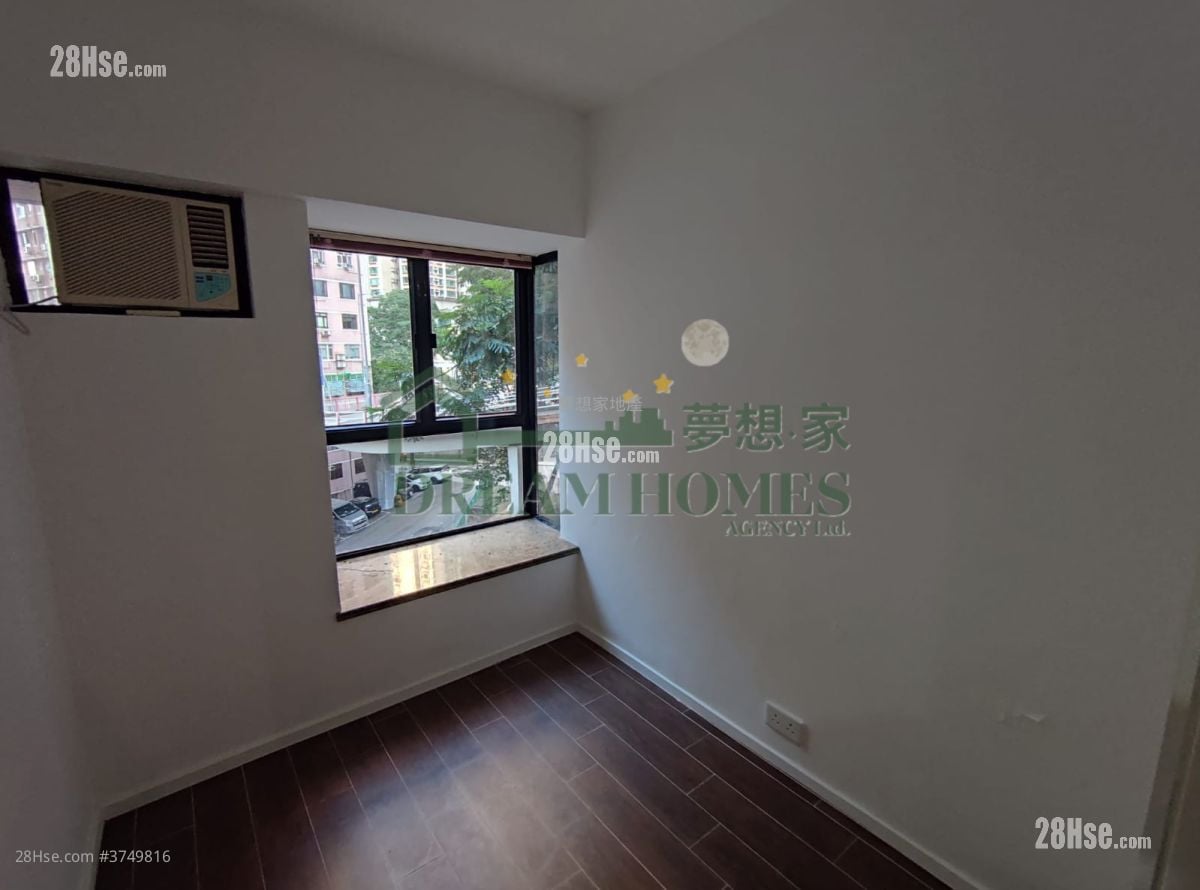 Primrose Court Sell 3 Bedrooms , 2 Bathrooms 659 ft²