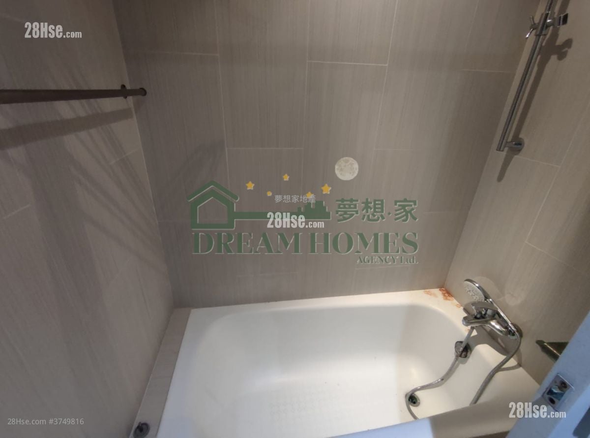 Primrose Court Sell 3 Bedrooms , 2 Bathrooms 659 ft²