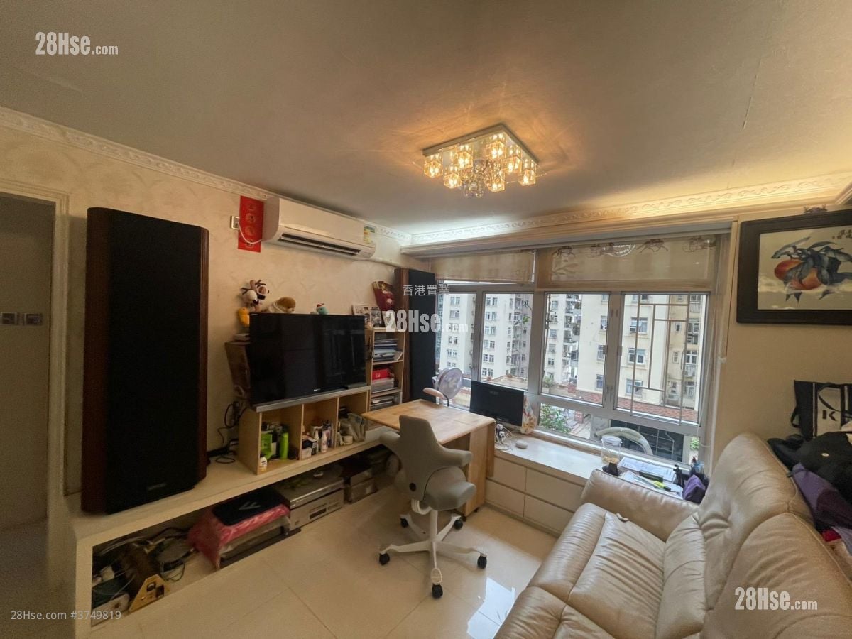 美孚新邨 售盘 3 房 716 平方尺