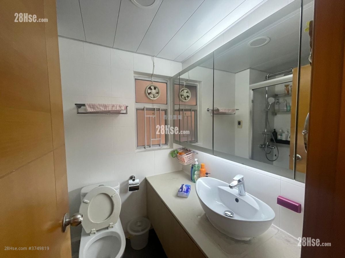 美孚新邨 售盘 3 房 716 平方尺