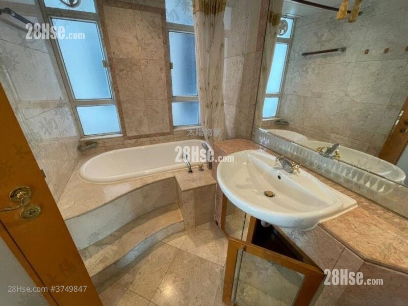 海逸豪园 售盘 3 房 1,115 平方尺