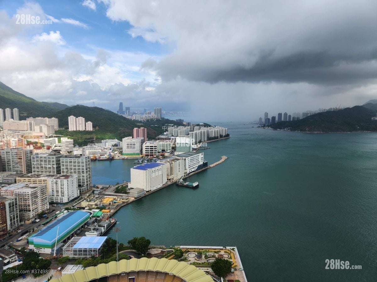 Island Resort Sell 3 Bedrooms 591 ft²