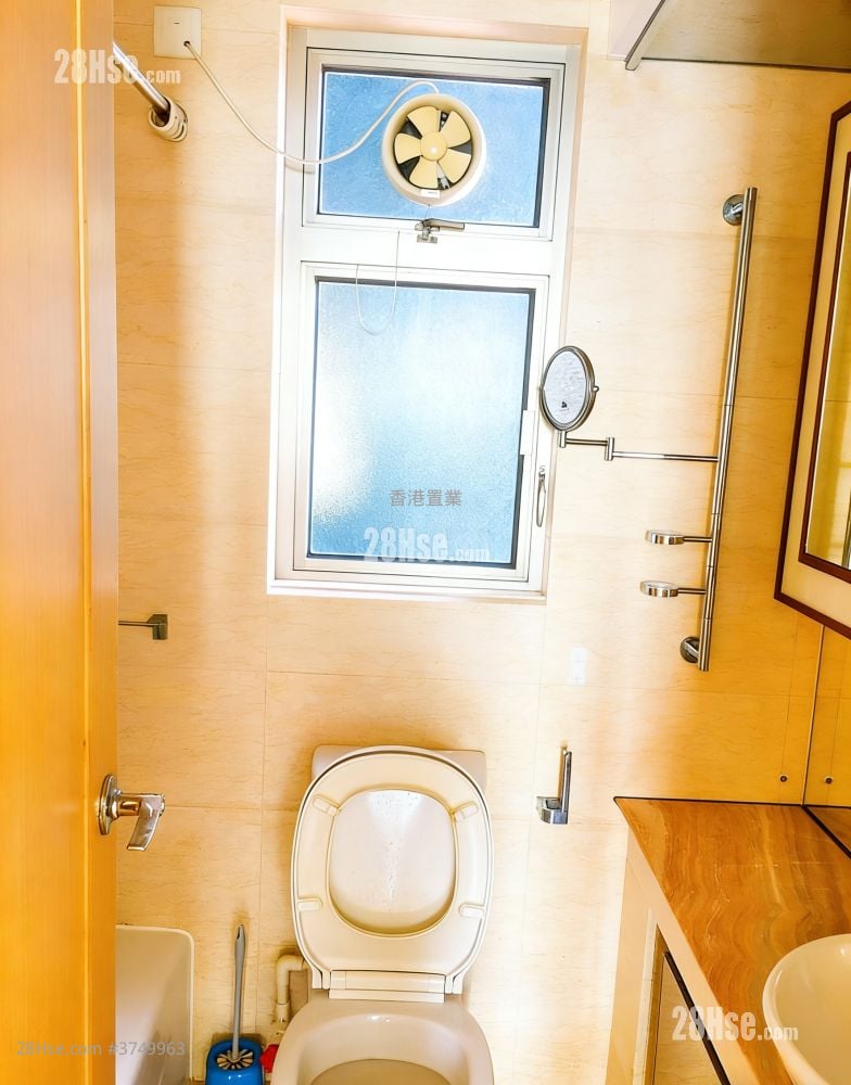 君汇港 售盘 3 房 , 1 浴室 541 平方尺