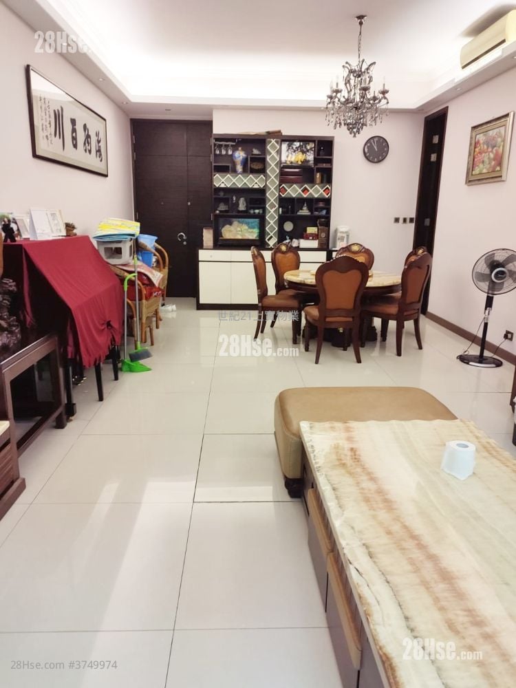 Meridian Hill Sell 4 Bedrooms , 3 Bathrooms 1,593 ft²