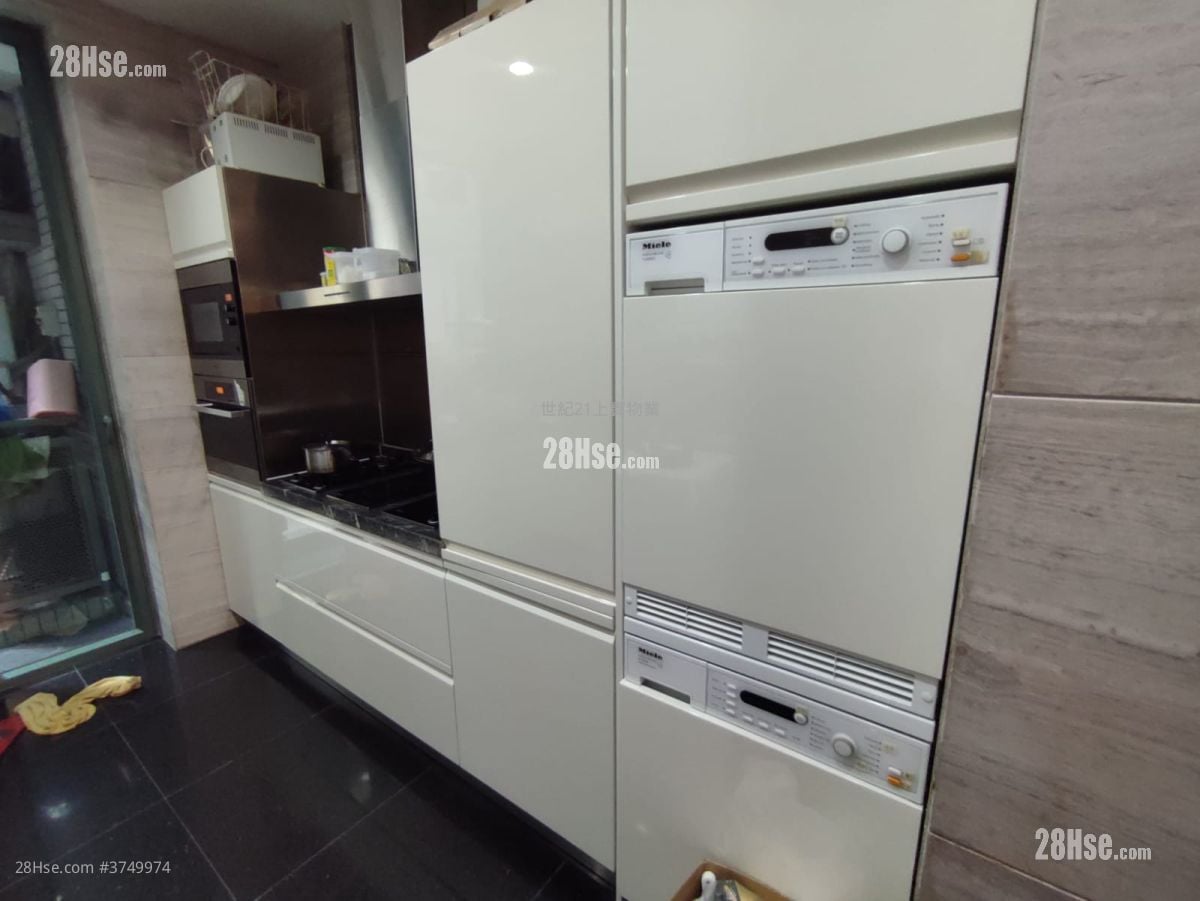 Meridian Hill Sell 4 Bedrooms , 3 Bathrooms 1,593 ft²