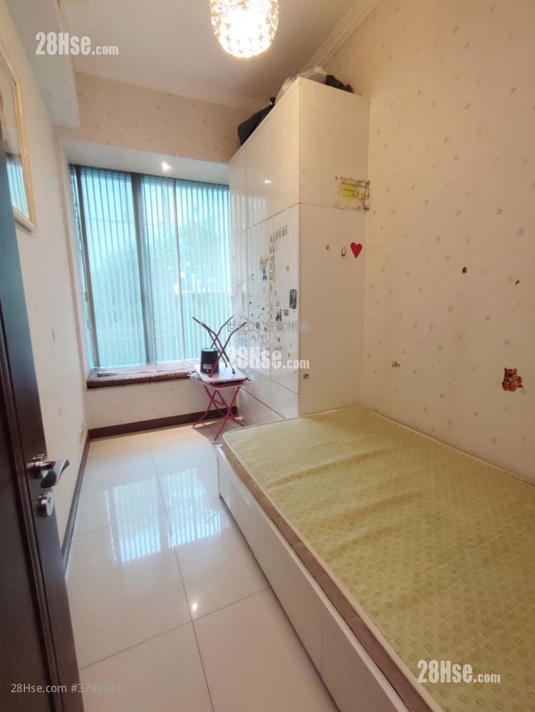 Meridian Hill Sell 4 Bedrooms , 3 Bathrooms 1,593 ft²