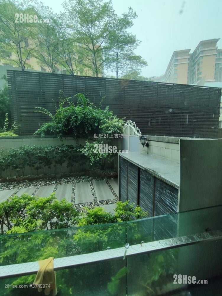 Meridian Hill Sell 4 Bedrooms , 3 Bathrooms 1,593 ft²