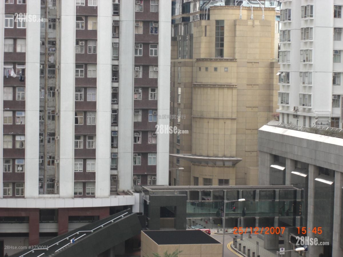 太古城 售盘 3 房 , 2 浴室 897 平方尺