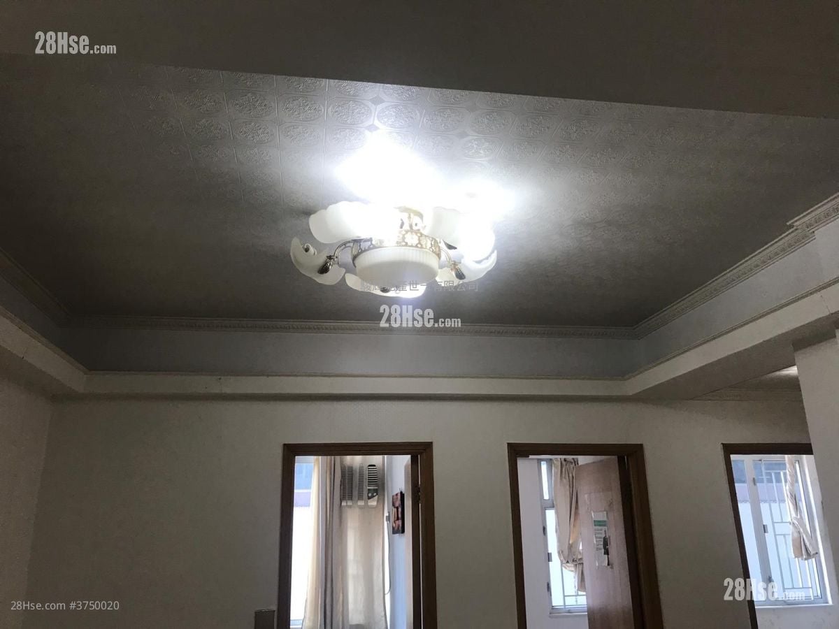 South Sea Apartments Sell 3 Bedrooms , 2 Bathrooms 504 ft²