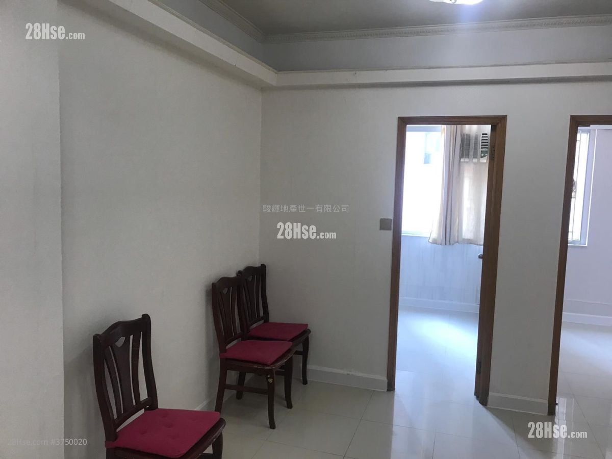 South Sea Apartments Sell 3 Bedrooms , 2 Bathrooms 504 ft²