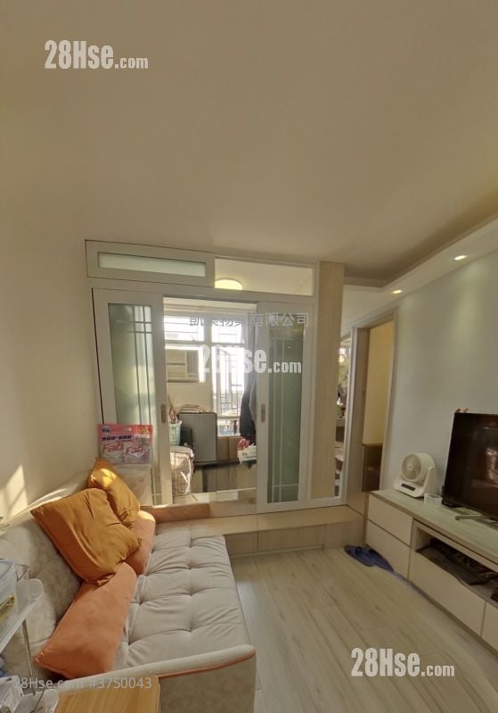 凯乐苑 售盘 4 房 , 1 浴室 477 平方尺