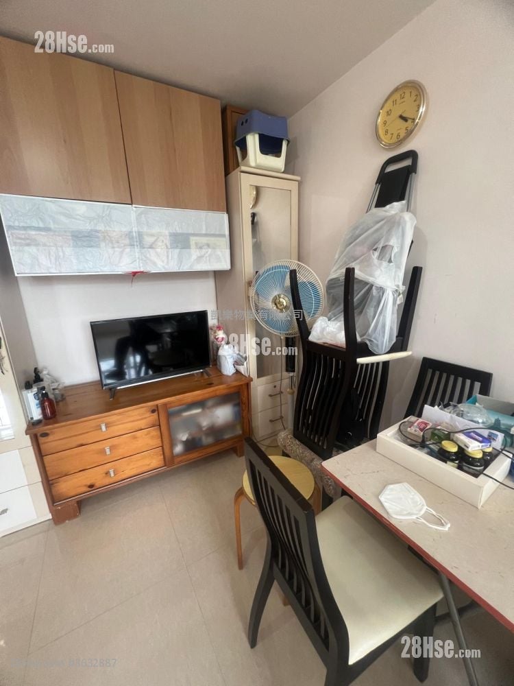 冠暉苑 售盤 2 房 , 1 浴室 418 平方呎