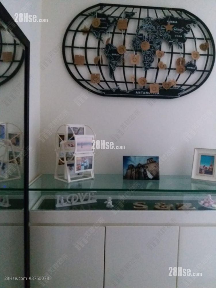 Hong Sing Garden Sell 3 Bedrooms , 1 Bathroom 592 ft²