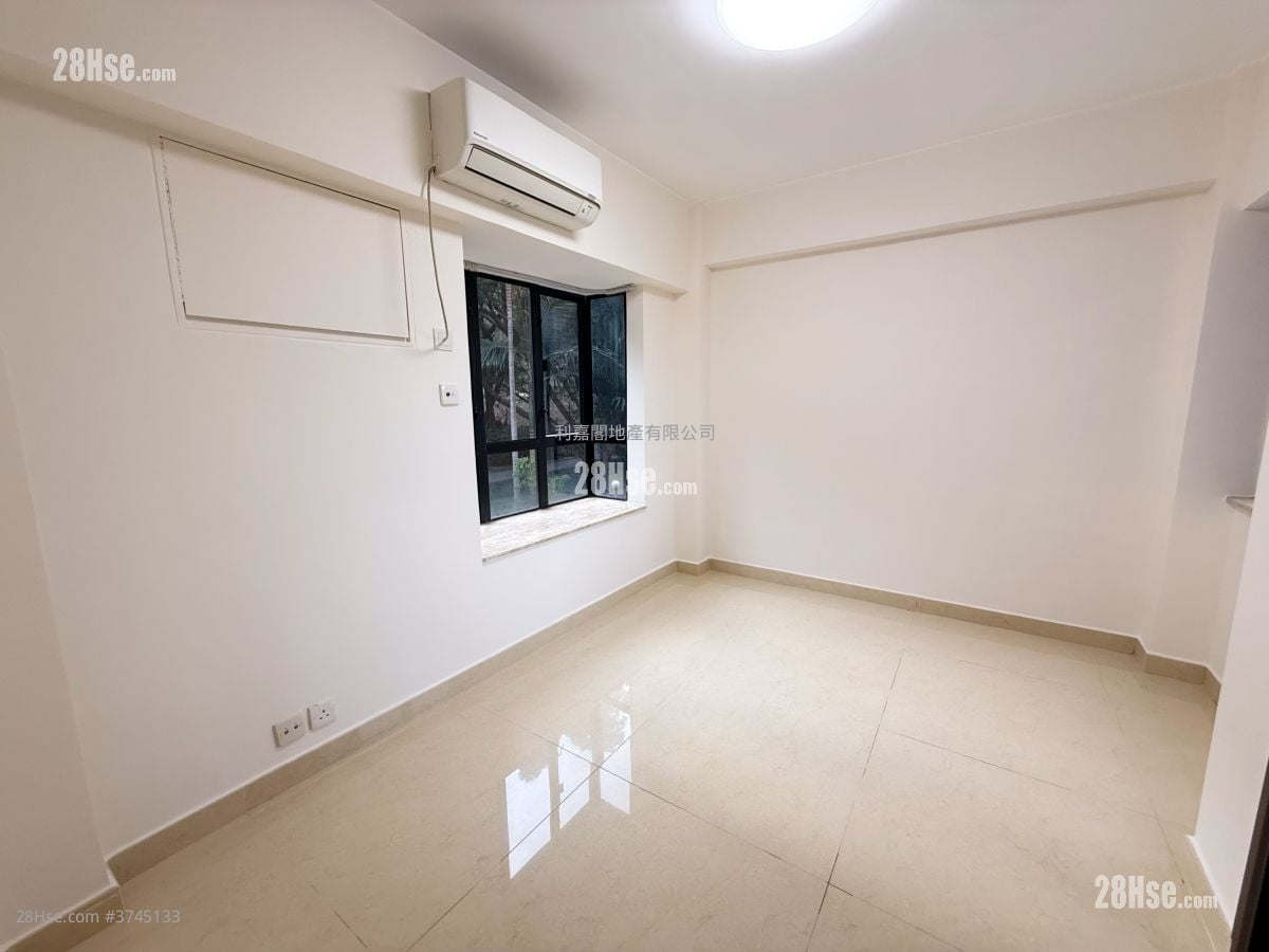 Savanna Garden Sell 3 Bedrooms , 2 Bathrooms 959 ft²