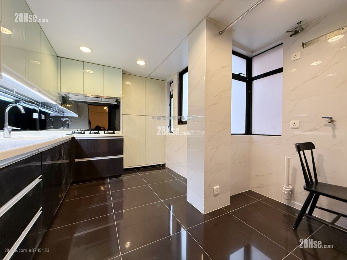 Savanna Garden Sell 3 Bedrooms , 2 Bathrooms 959 ft²