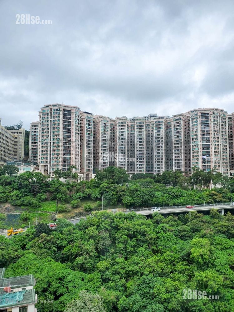 Fleur Pavilia Rental 4 Bedrooms , 3 Bathrooms 1,024 ft²