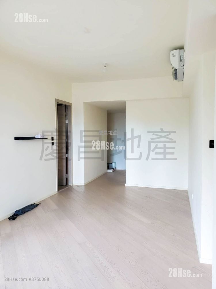 Fleur Pavilia Rental 4 Bedrooms , 3 Bathrooms 1,024 ft²