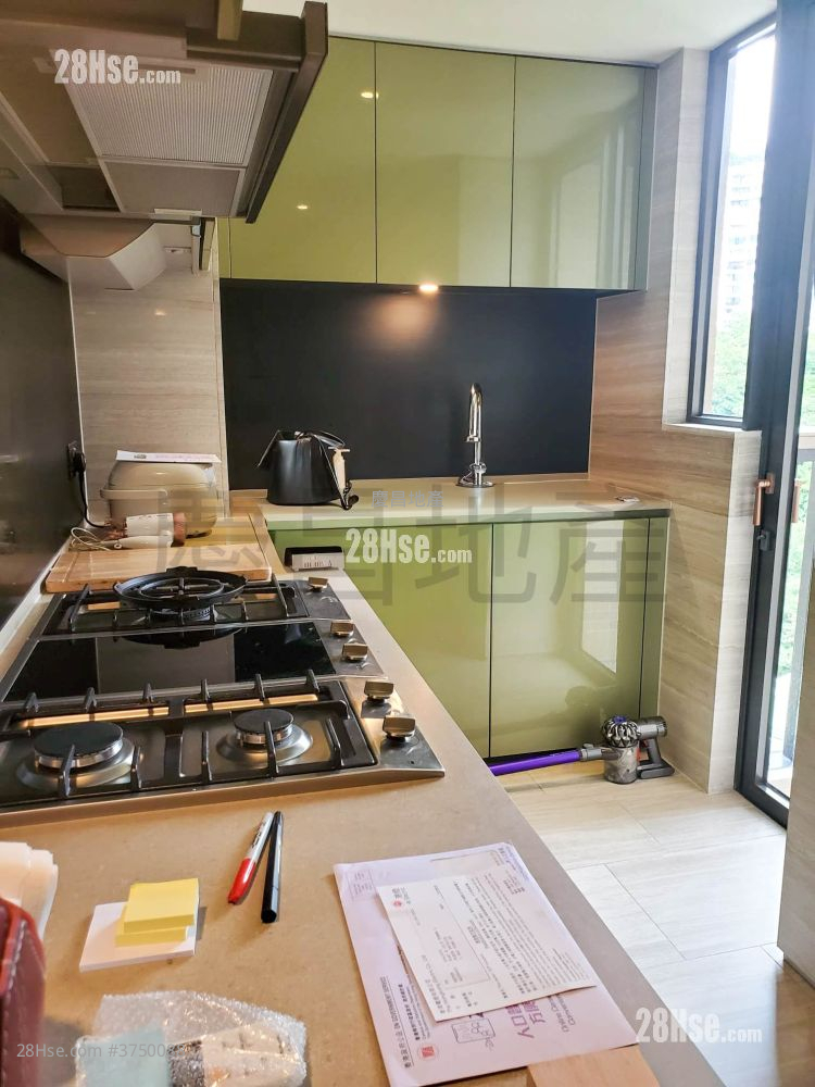 Fleur Pavilia Rental 4 Bedrooms , 3 Bathrooms 1,024 ft²