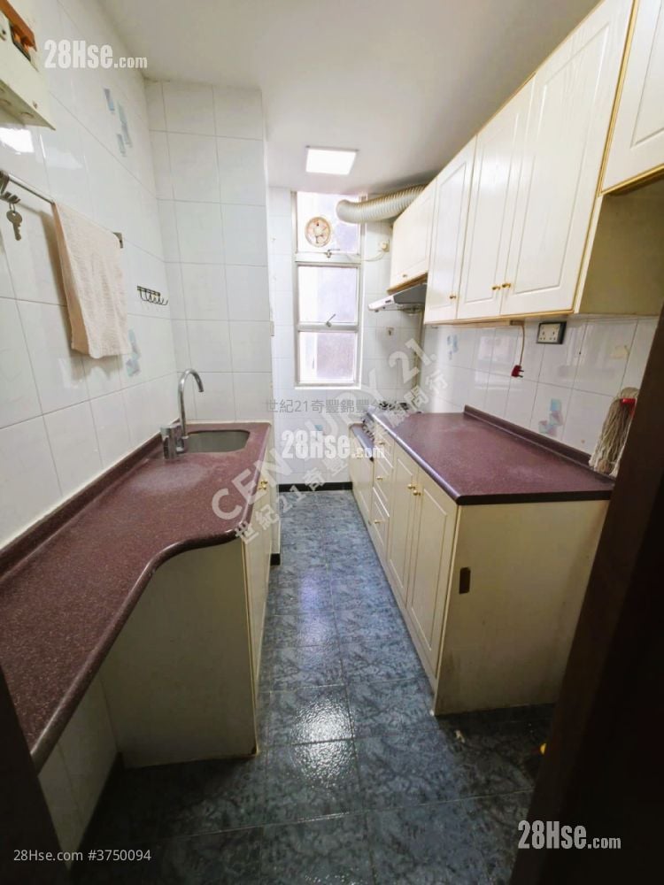 锦龙苑 售盘 3 房 , 1 浴室 554 平方尺