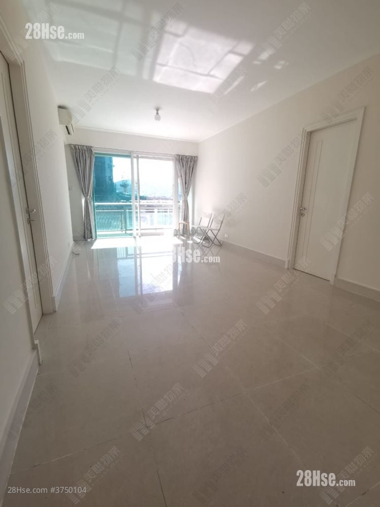 領峰 售盤 4 房 , 2 浴室 987 平方呎