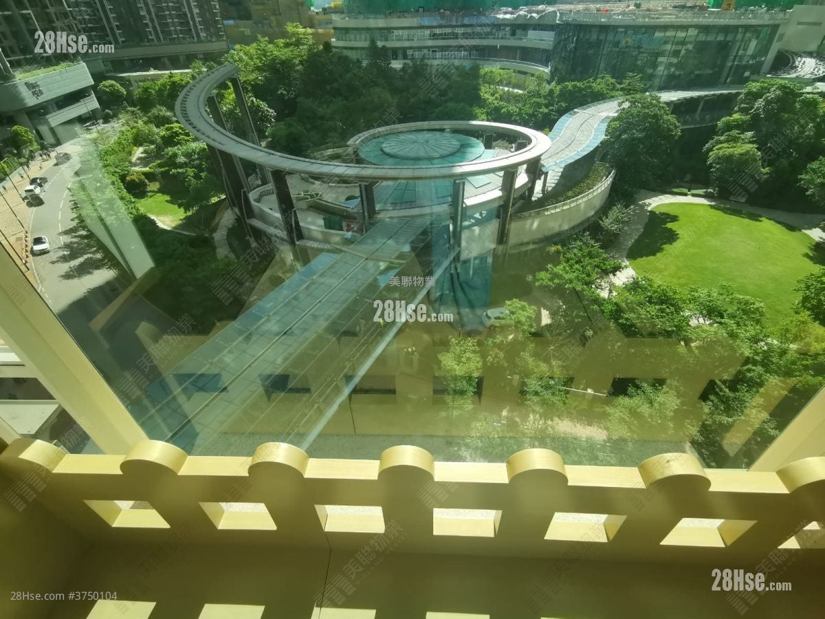 領峰 售盤 4 房 , 2 浴室 987 平方呎