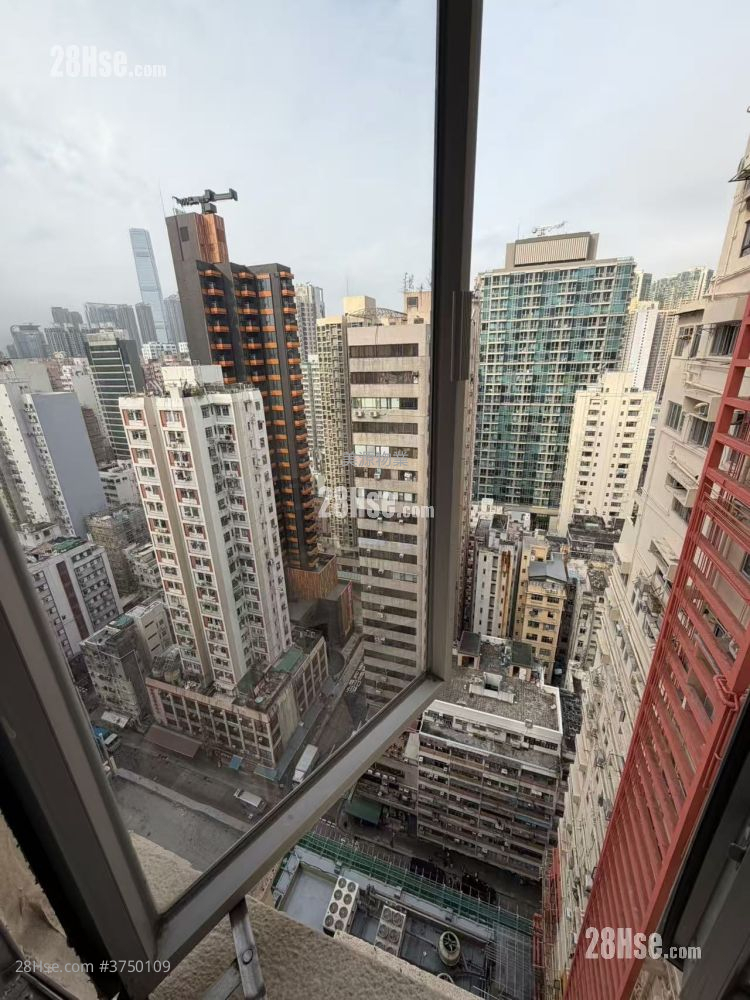 新興大廈 租盤 1 浴室 150 平方呎