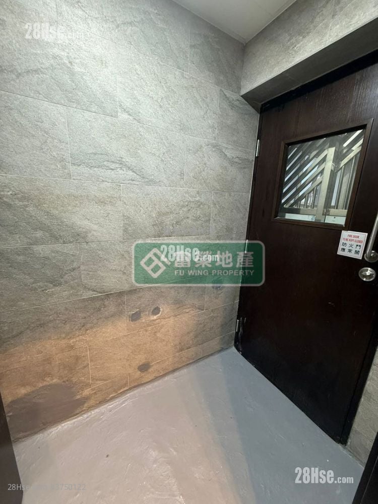 Creative Mansion Sell 2 Bedrooms , 1 Bathroom 495 ft²