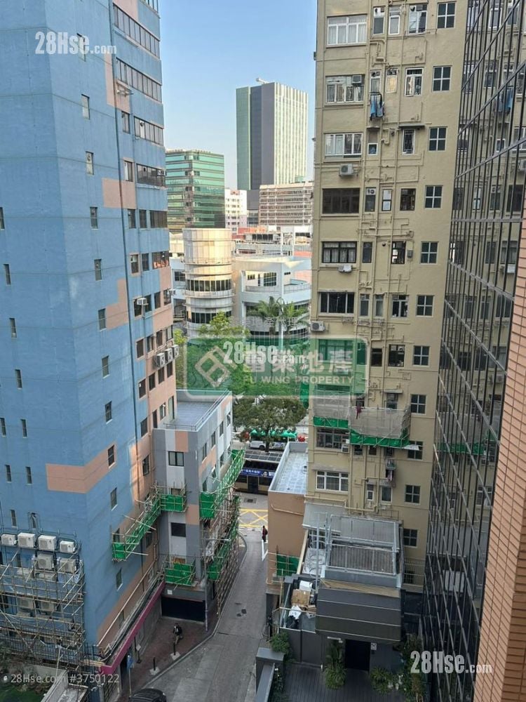 Creative Mansion Sell 2 Bedrooms , 1 Bathroom 495 ft²