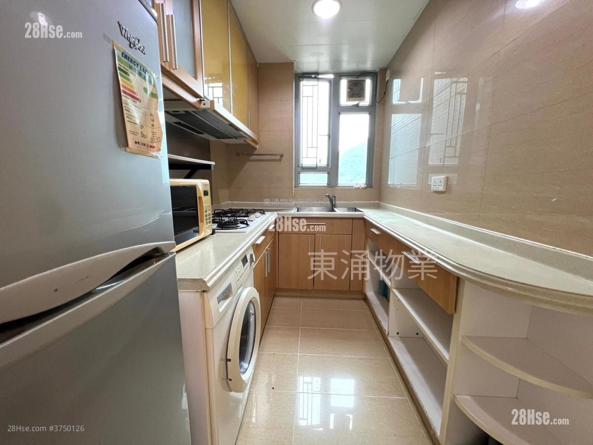 映湾园 售盘 3 房 , 2 浴室 710 平方尺