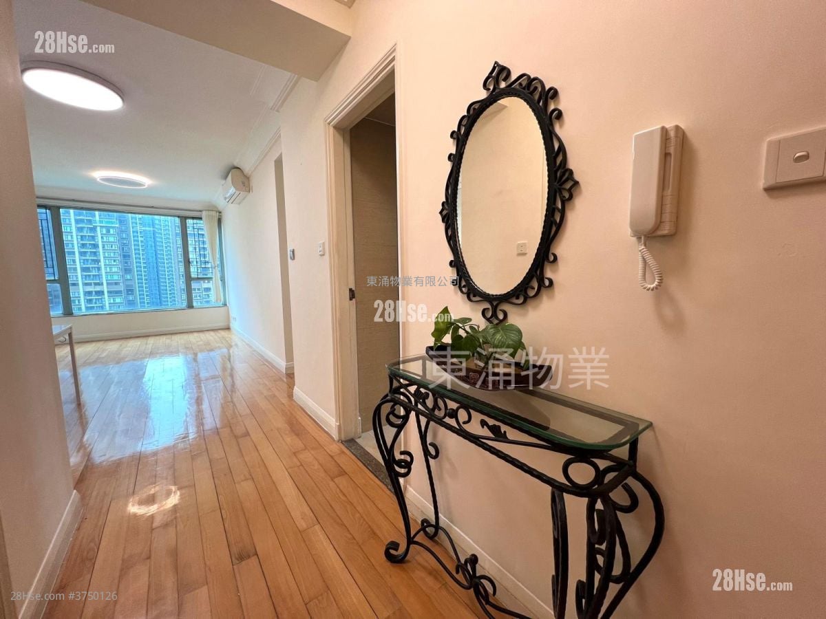 映湾园 售盘 3 房 , 2 浴室 710 平方尺