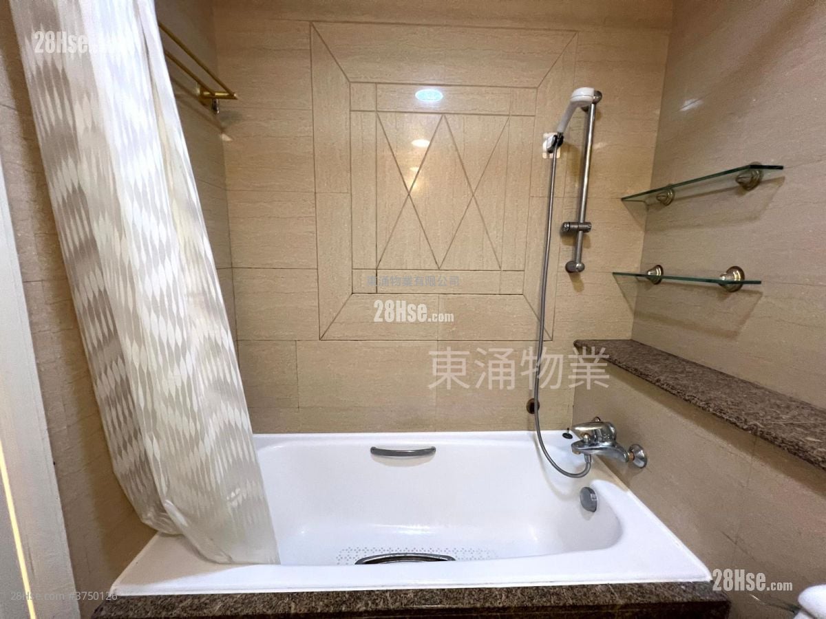 映湾园 售盘 3 房 , 2 浴室 710 平方尺