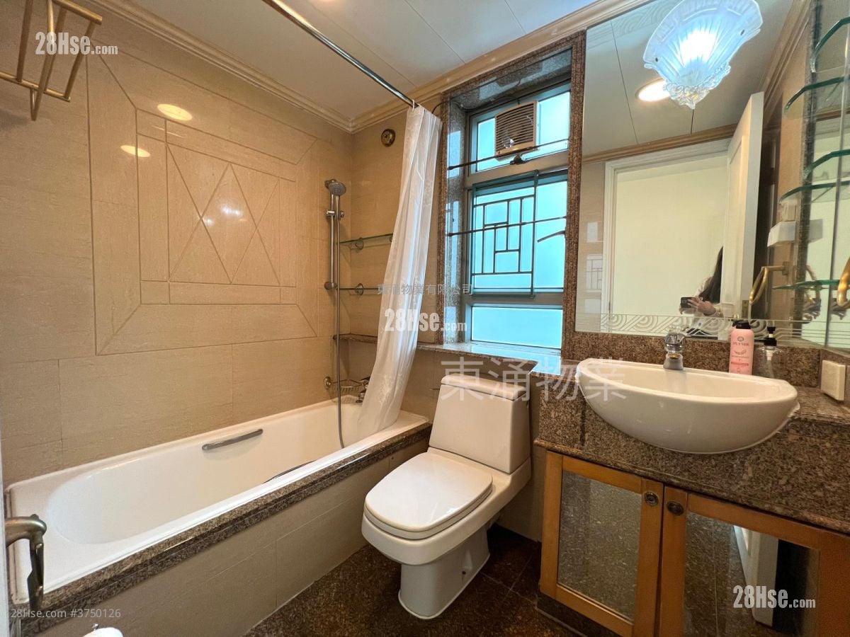 映湾园 售盘 3 房 , 2 浴室 710 平方尺