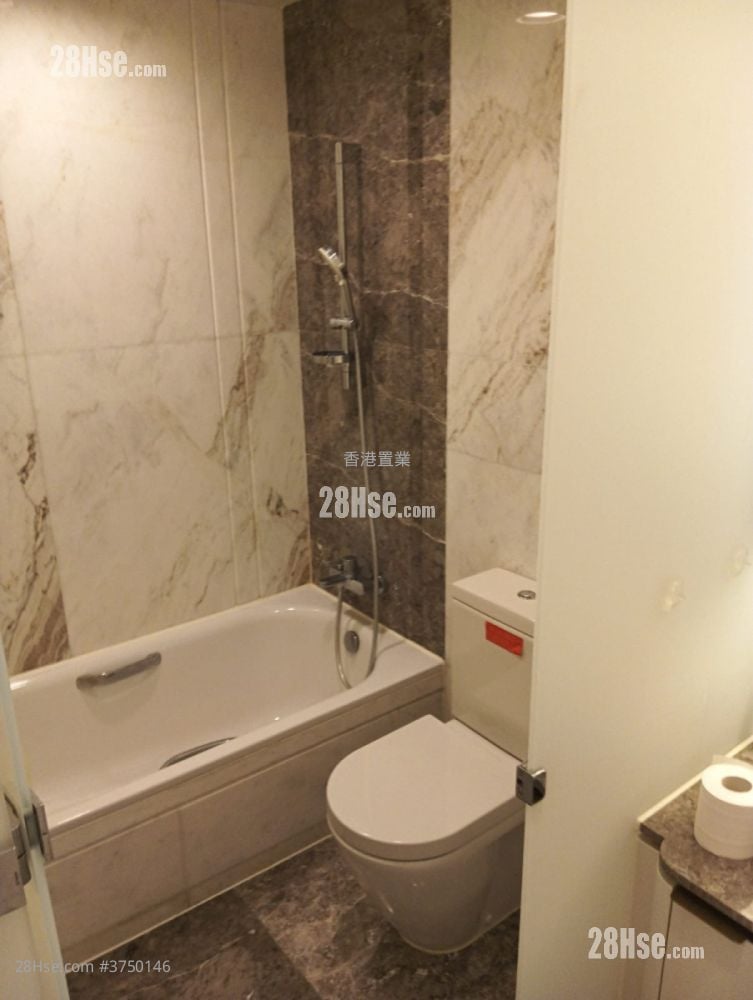 愛海頌 售盤 3 房 , 2 浴室 786 平方呎