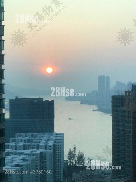 半岛豪庭 售盘 3 房 1,043 平方尺