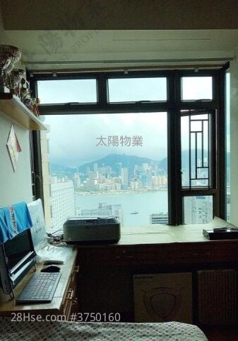 半岛豪庭 售盘 3 房 1,043 平方尺