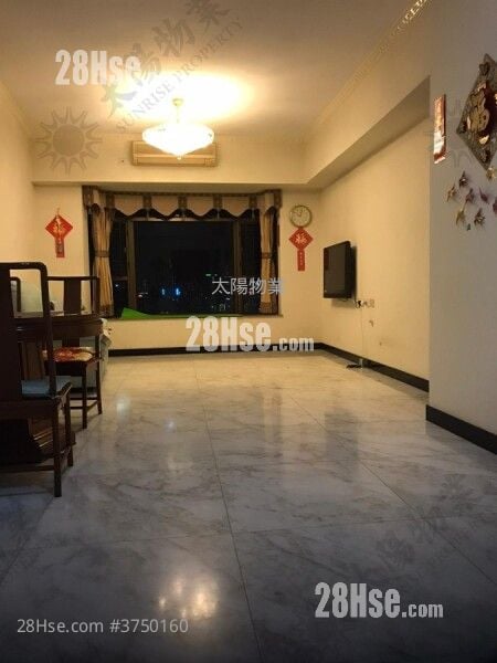 半岛豪庭 售盘 3 房 1,043 平方尺