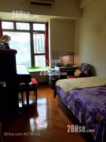 半岛豪庭 售盘 3 房 1,043 平方尺