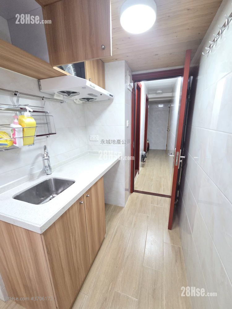 德寶大廈 租盤 1 房 , 1 浴室 200 平方呎