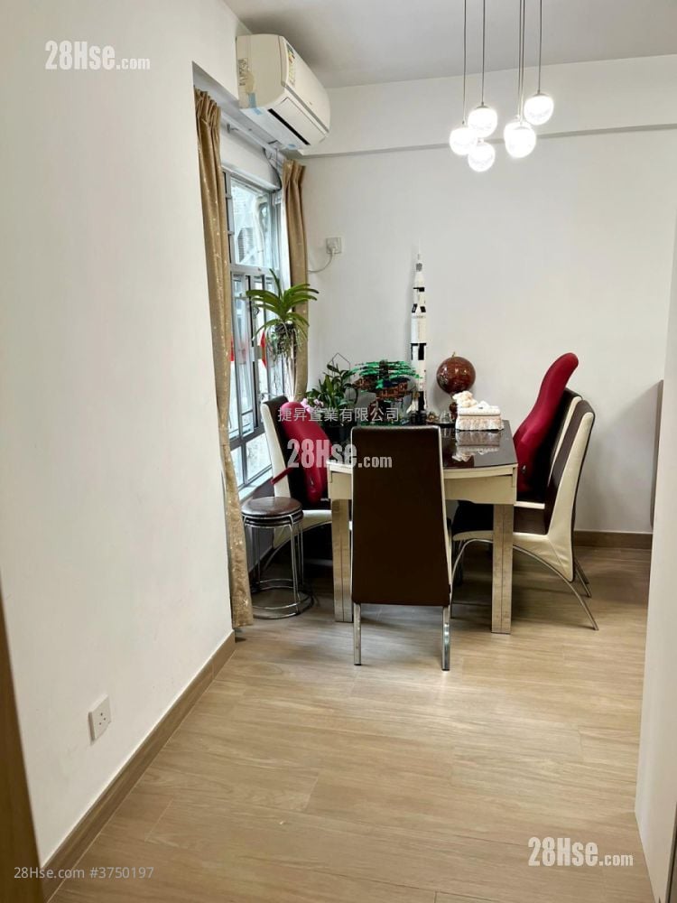 嘉景花园 售盘 3 房 , 1 浴室 449 平方尺