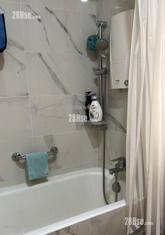 嘉景花园 售盘 3 房 , 1 浴室 449 平方尺