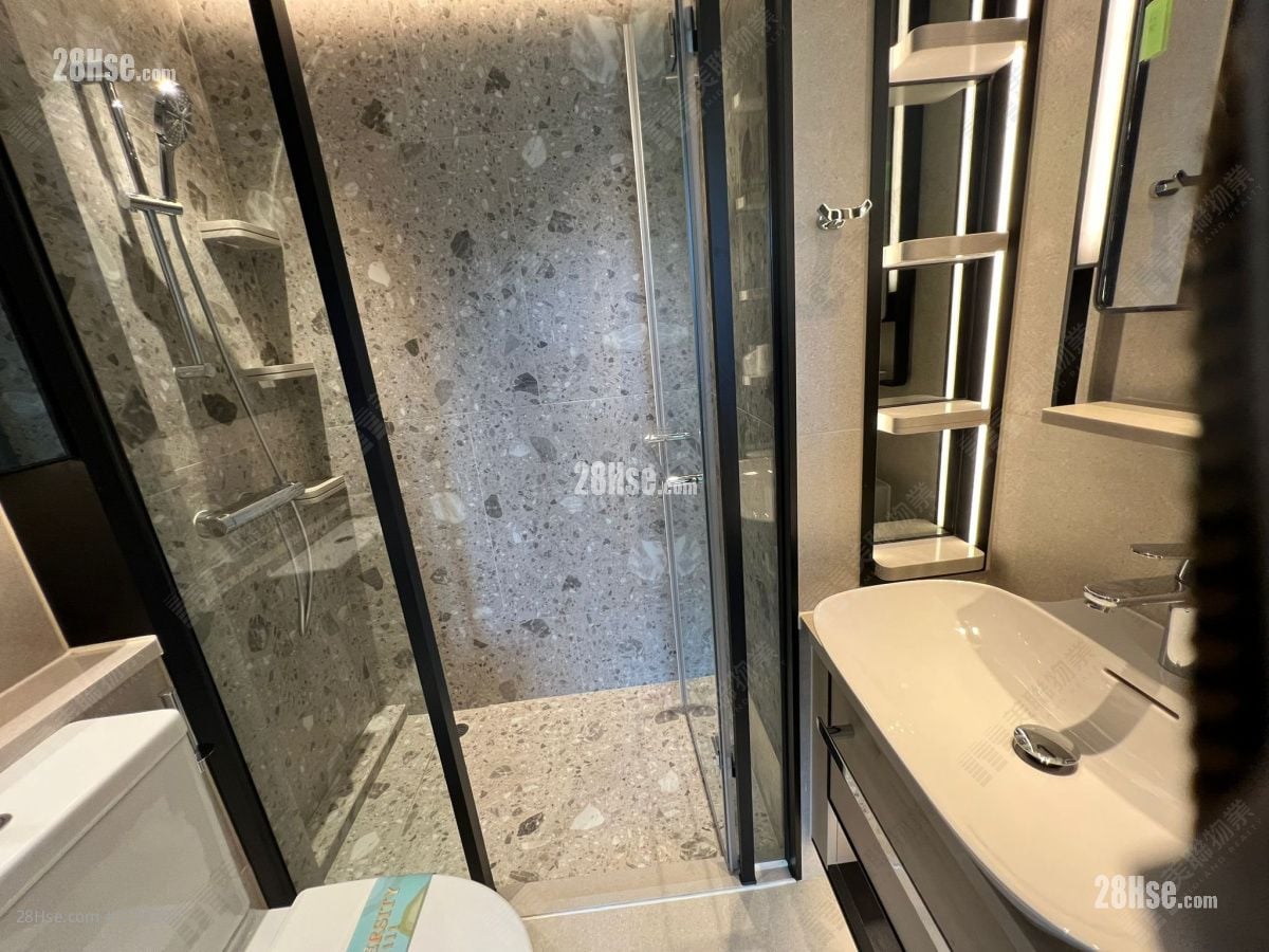 Silicon Hill Sell 1 Bedroom , 1 Bathroom 297 ft²