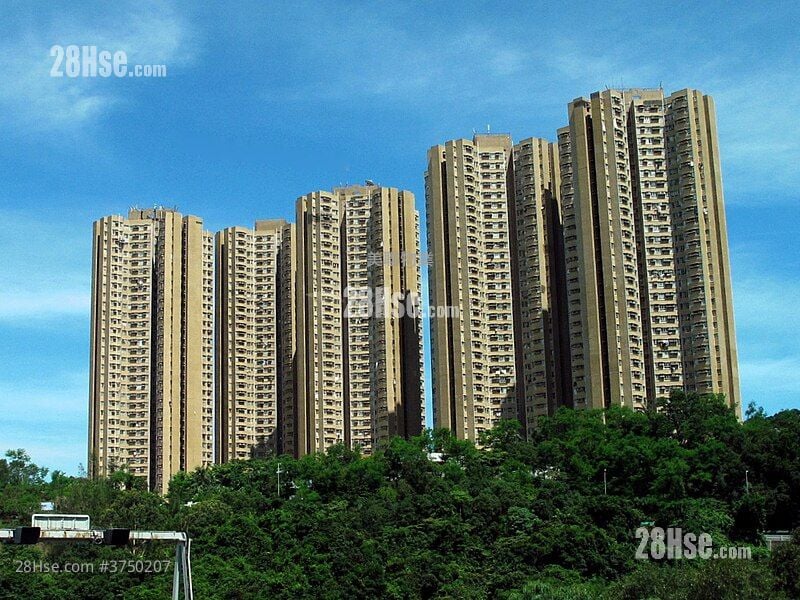 Hong Sing Garden Sell 3 Bedrooms , 1 Bathroom 588 ft²